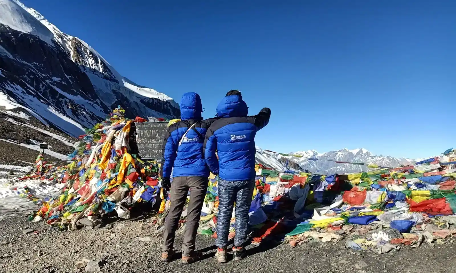 ANNAPURNA CIRCUIT WITH TILICHO LAKE TREK 9 DAYS