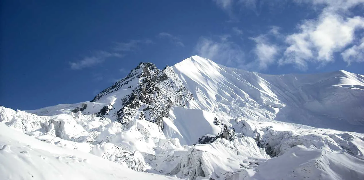 PACHERMO PEAK CLIMBING