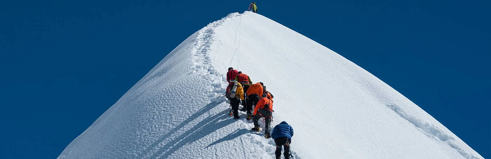 19 DAYS EVEREST BASE CAMP WITH ISLAND PEAK CLIMBING